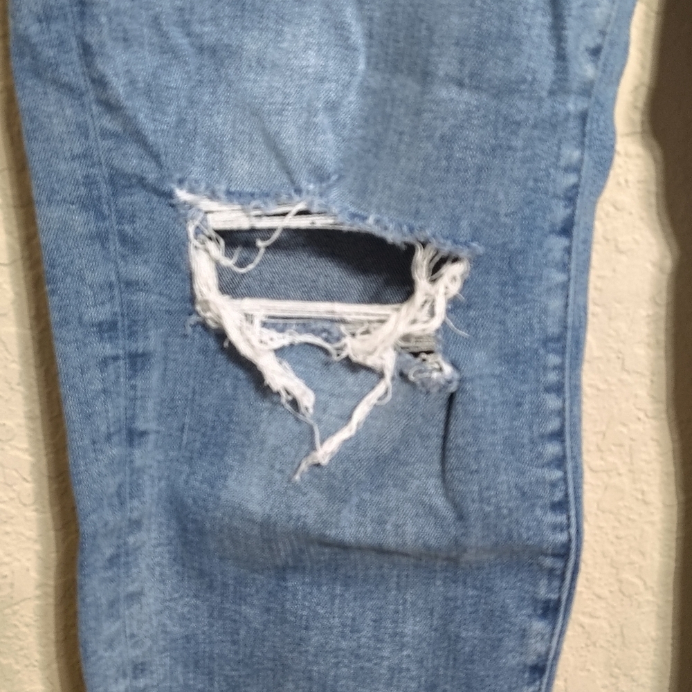 Express Women's Size 6s Modern Straight Super High Rise Denim Thrashed Jeans - Picture 3 of 9